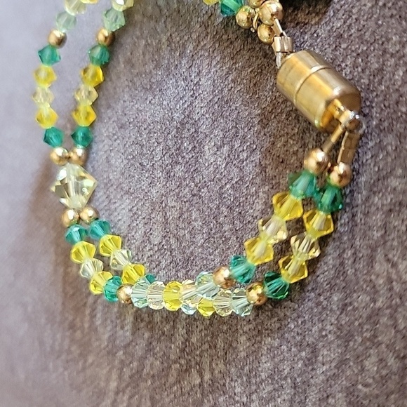 HANDMADE Crystal Green Bay Packers Cheese Charm Torsade Bracelet - Picture 2 of 6